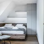 Adelka 403